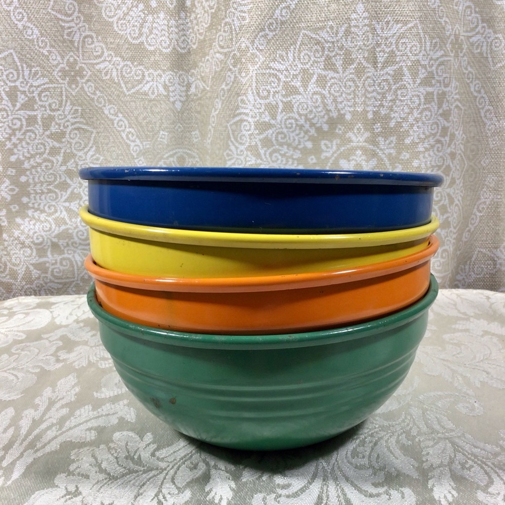 Vintage Fiesta Go Along Metal 5 Piece Popcorn Bowl Set - Picture 5 of 9